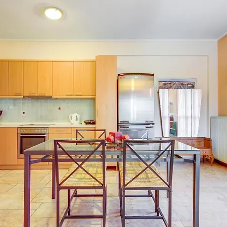 Villa Luna With Private Garden, Netflix & Cable Tv * Paliouri