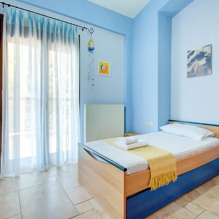 Villa Luna With Private Garden, Netflix & Cable Tv Holiday home Paliouri